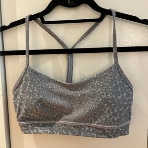 Lululemon Flow Y Grey Leopard Print Sports Bra - Size 6